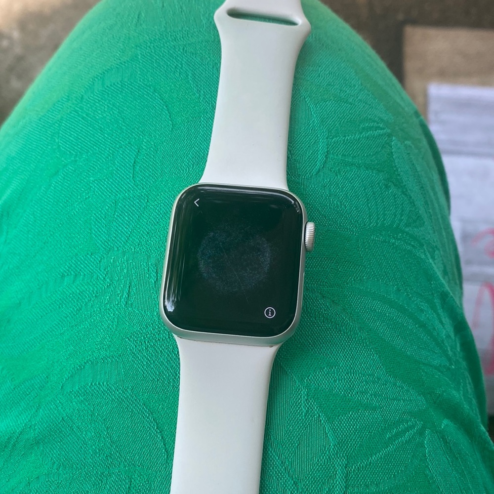 Apple Watch Series 5 used, has a scratch. Negotiable.